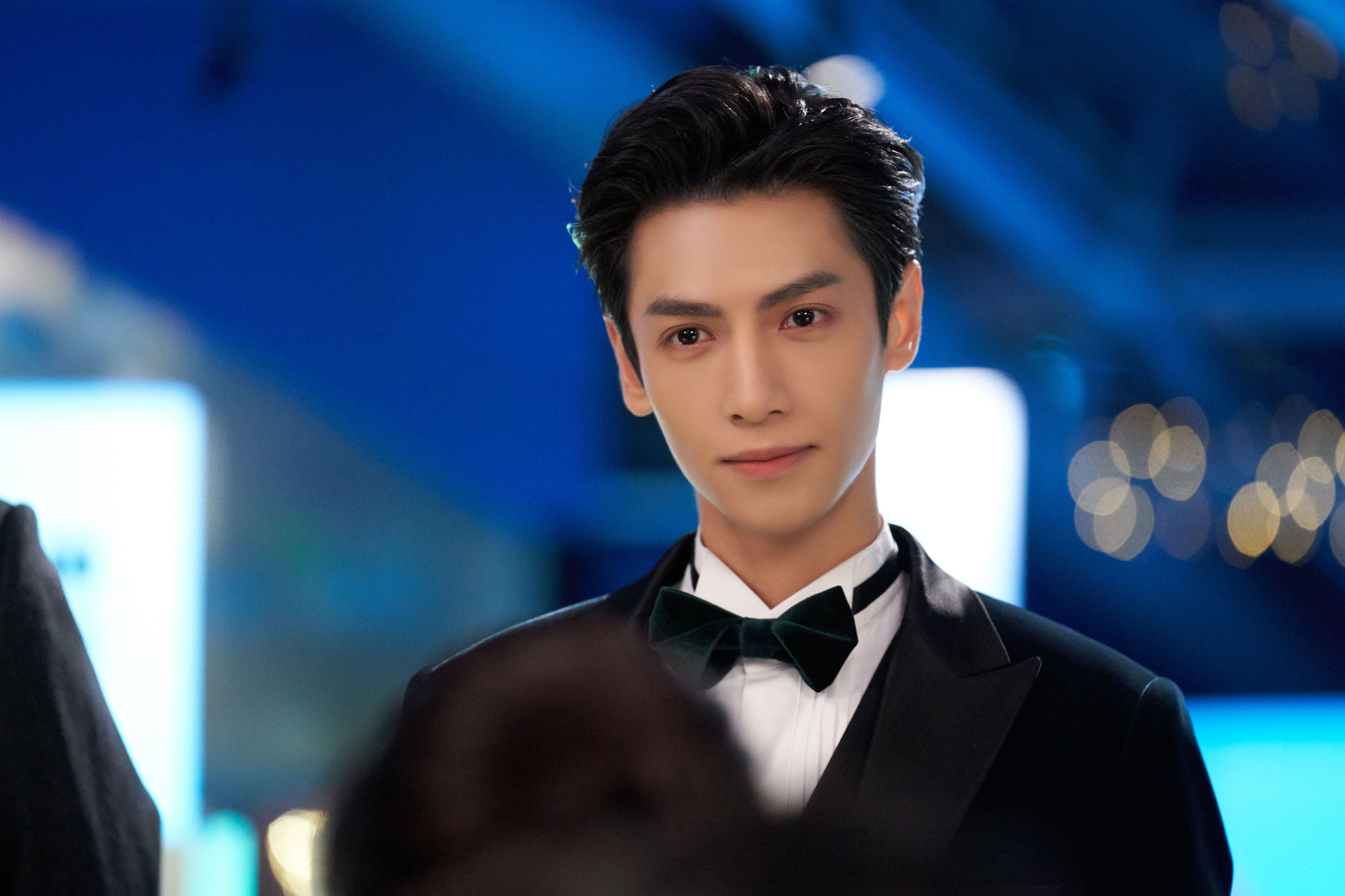 德国男子篮球队员丹尼斯·施罗德在比赛中表现突出,丹尼斯施罗德湖人