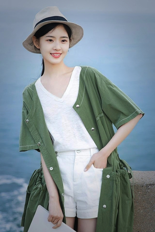 里昂2-2尼斯,德佩和井手口分享进球,德佩在里昂年薪