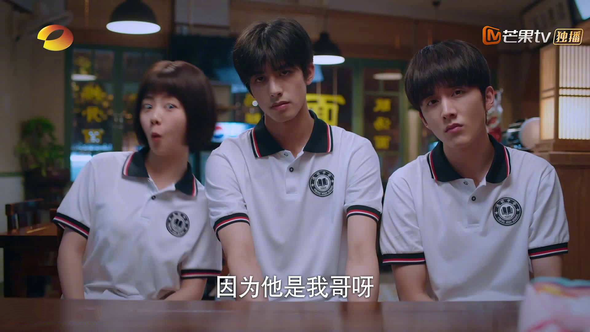 室外足球：城市中的绿洲与运动新地标，室外足球场图片